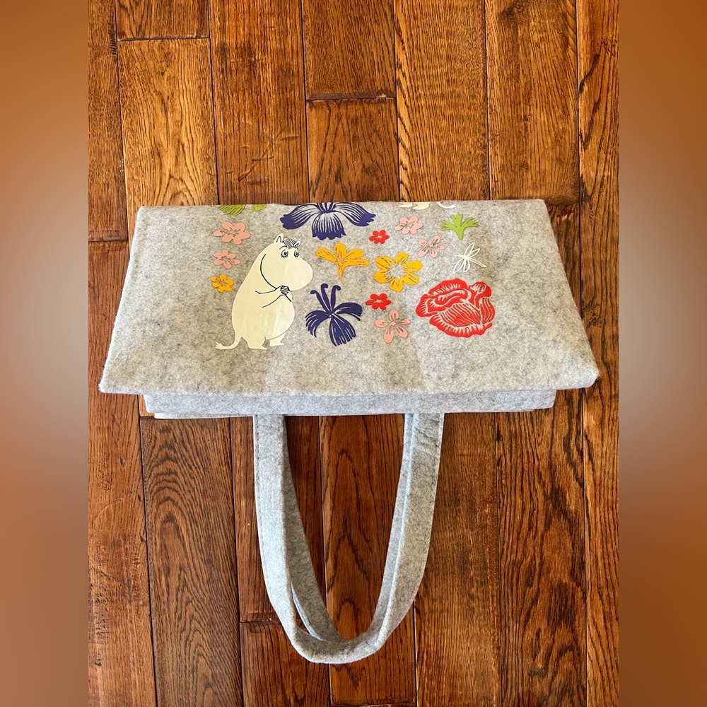 Moomin Bag Flower Print Tote Grey Multicolor - Picture 6 of 7
